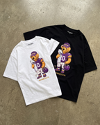 Minnesota Bear playeras negra y blanca flat lay - Nostalgia Lab