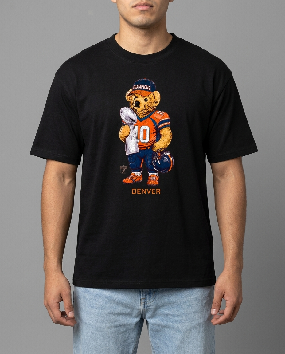 5280 City Bear playera negra con modelo - Nostalgia Lab