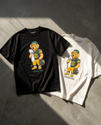 Bay Frost Bear playeras negra y blanca flat lay - Nostalgia Lab