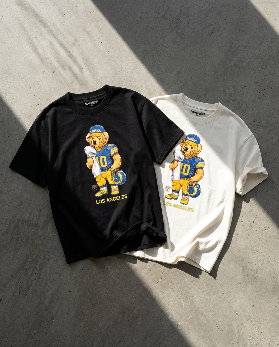 City of Angels Bear playeras negra y blanca flat lay - Nostalgia Lab
